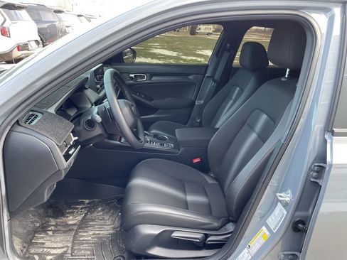 Used 2025 Honda Civic Sport image 8