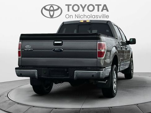 Used 2011 Ford F150 XLT w/ XLT Chrome Pkg image 4