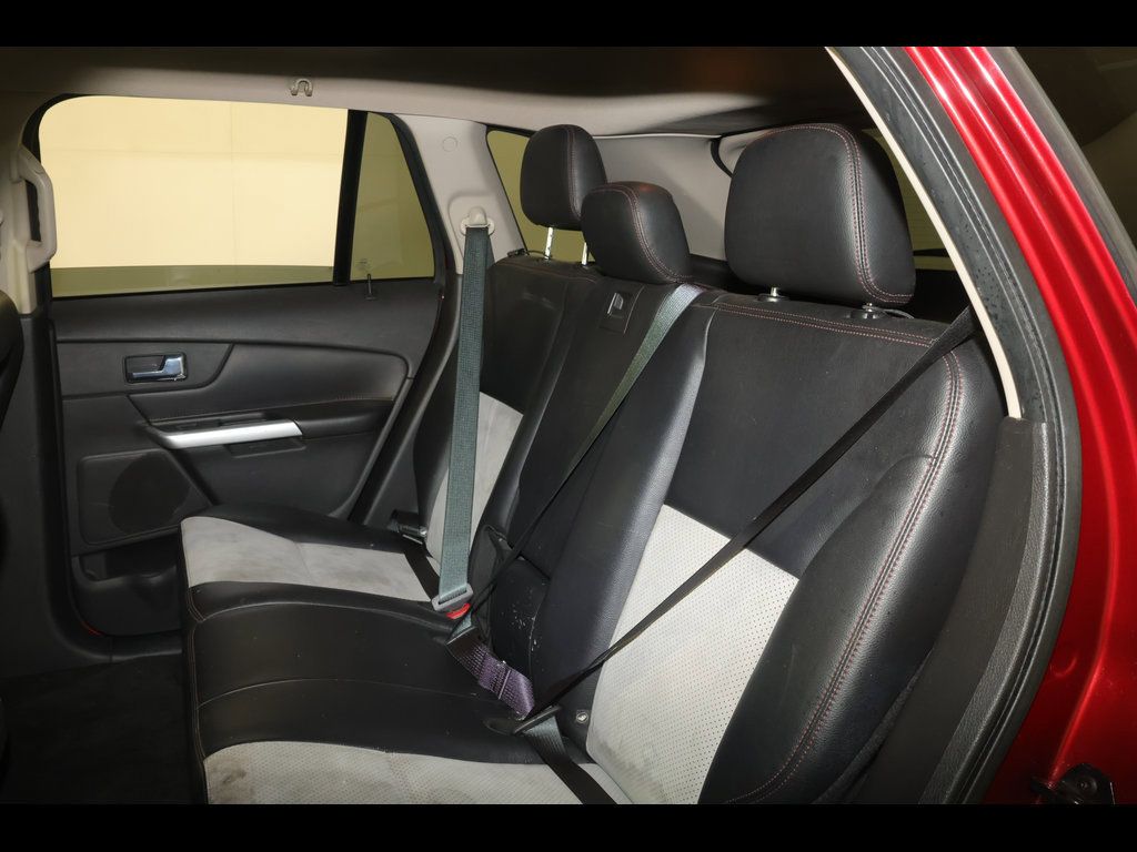Used 2013 Ford Edge SEL AWD/4WD image 14