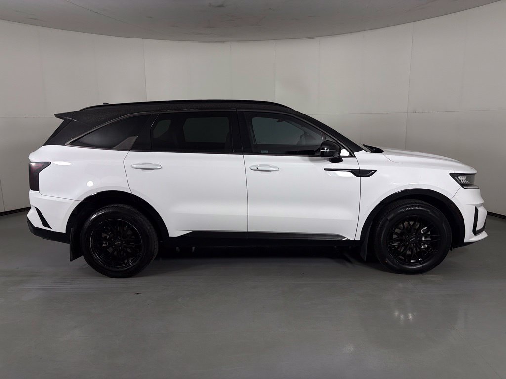 Used 2022 Kia Sorento S w/ Panoramic Sunroof Package FWD image 9