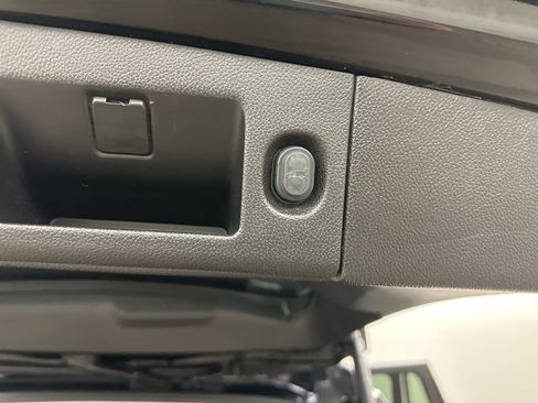 Used 2019 GMC Yukon SLT w/ HD Trailering Package image 26