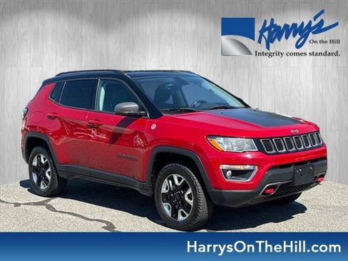 Used 2018 Jeep Compass Trailhawk w/ Leather Interior Group AWD/4WD image 1