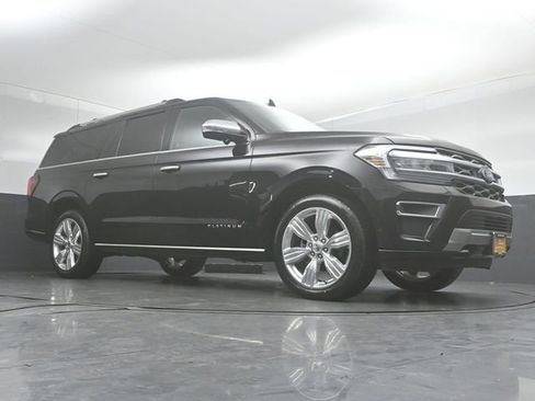 Certified 2024 Ford Expedition Max Platinum image 32