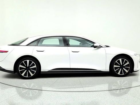 Used 2024 Lucid Air Pure RWD image 4