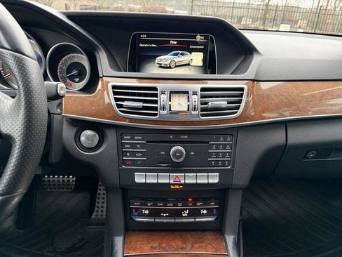 Used 2016 Mercedes-Benz E 350 Sedan image 21