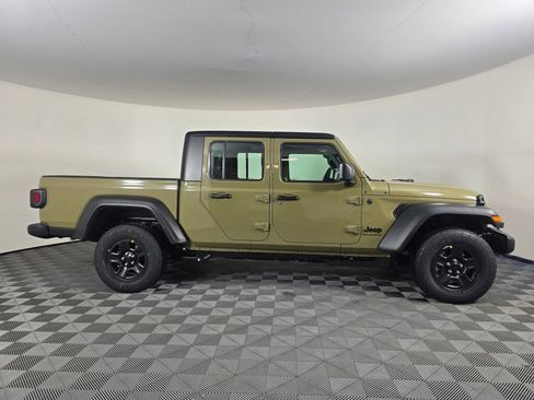 New 2026 Jeep Gladiator Sport image 3