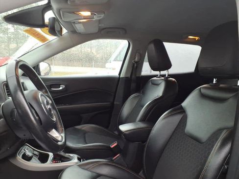 Used 2018 Jeep Compass Latitude w/ Popular Equipment Group image 18