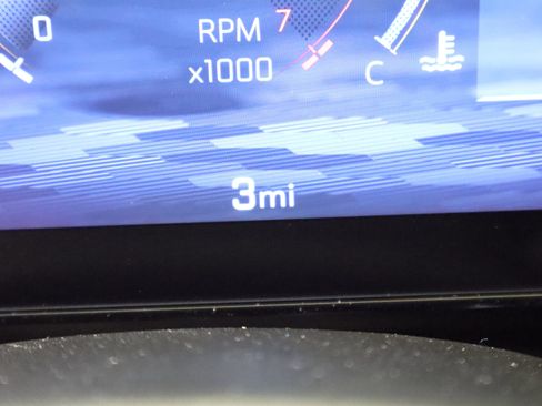 New 2026 Chevrolet Equinox ACTIV w/ Convenience Package III AWD/4WD image 20