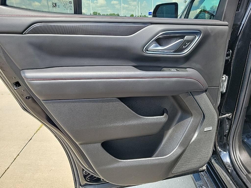 Used 2022 Chevrolet Tahoe RST w/ Sport Performance Package AWD/4WD image 12