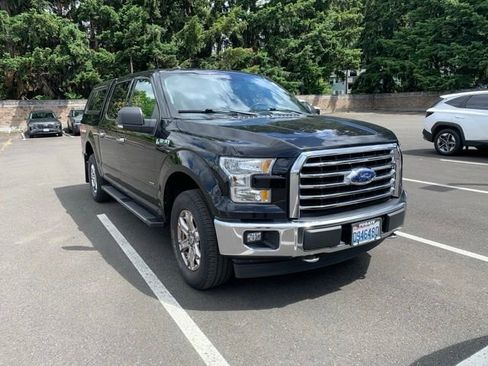 Used 2017 Ford F150 XLT w/ Equipment Group 302A Luxury AWD/4WD image 2