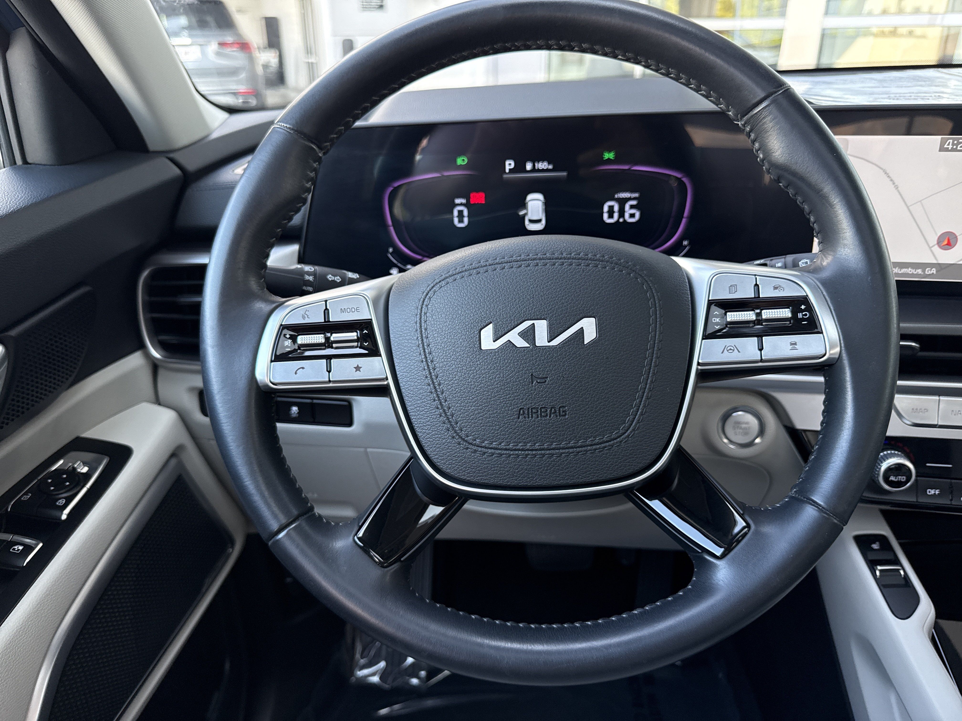 Used 2024 Kia Telluride S w/ S Sunroof Package FWD image 32