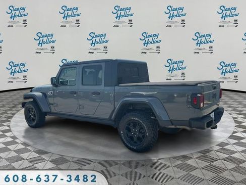 Used 2023 Jeep Gladiator Sport AWD/4WD image 7