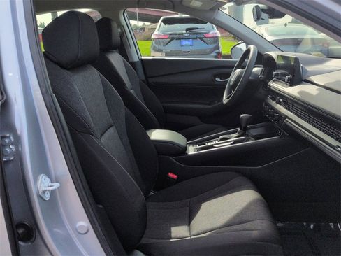Used 2024 Honda Accord LX image 29