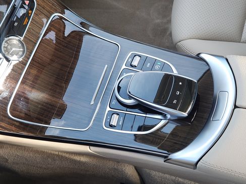 Used 2015 Mercedes-Benz C 300 4MATIC Sedan image 20