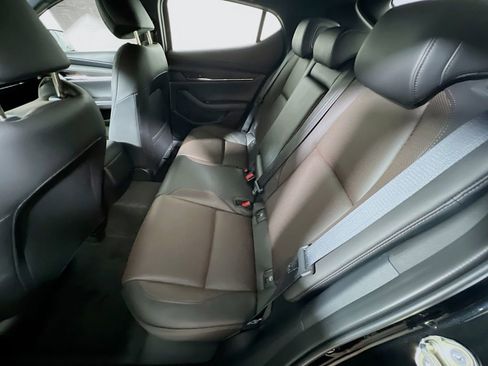 New 2026 MAZDA MAZDA3 Hatchback w/Premium Plus Pkg image 19