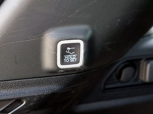Used 2024 Jeep Grand Cherokee Altitude RWD image 21
