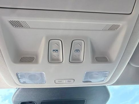 Used 2020 Ford Escape Titanium FWD image 26