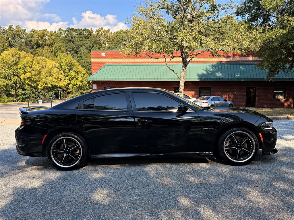 Used 2021 Dodge Charger R/T RWD image 4
