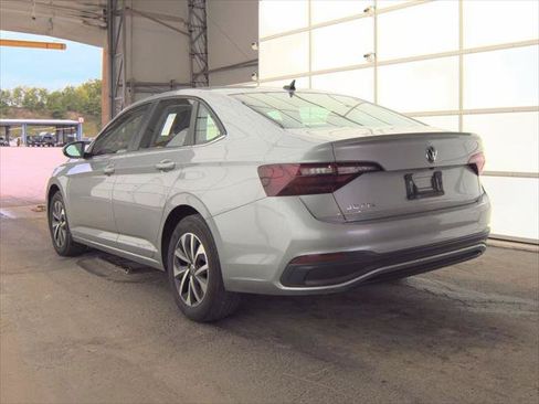 Used 2024 Volkswagen Jetta S FWD image 11
