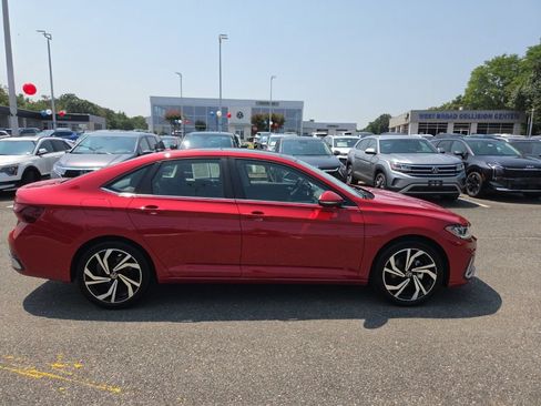 Certified 2026 Volkswagen Jetta SEL FWD image 5