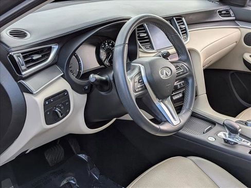 Used 2022 INFINITI QX50 Luxe image 10