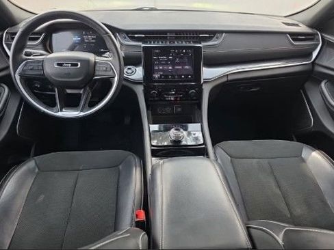 Used 2022 Jeep Grand Cherokee L Altitude image 7