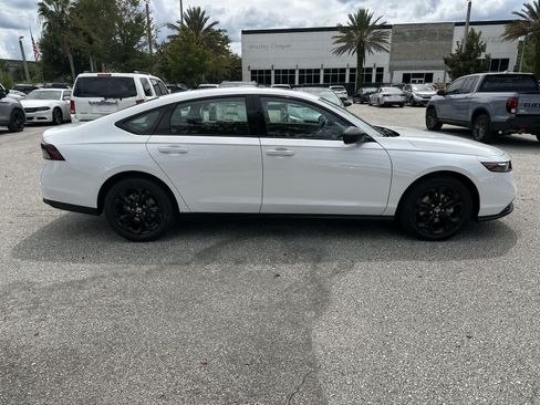Used 2025 Honda Accord SE image 7