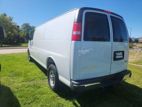 New 2025 GMC Savana 2500 Extended w/ Enhanced Convenience Package RWD image 4