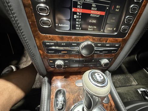 Used 2007 Bentley Continental GT image 64