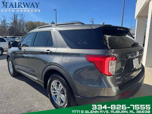 Used 2020 Ford Explorer XLT w/ Equipment Group 202A image 8