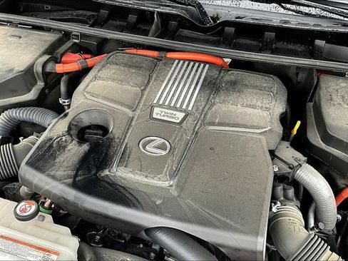 Used 2025 Lexus LX 700h Overtrail AWD/4WD image 32