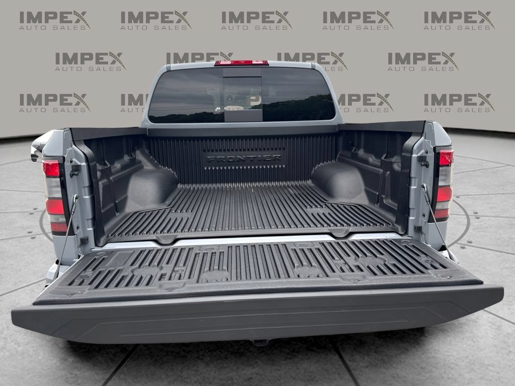 Used 2025 Nissan Frontier PRO-4X AWD/4WD image 27