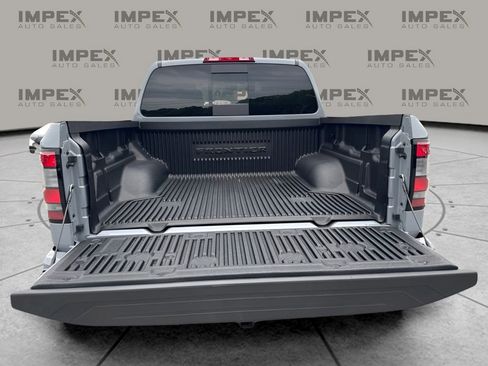 Used 2025 Nissan Frontier PRO-4X AWD/4WD image 27