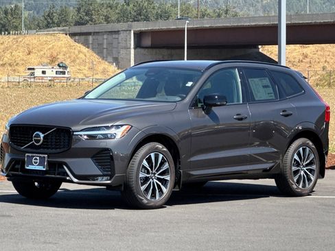 New 2025 Volvo XC60 B5 Core w/ Protection Package Premier image 7