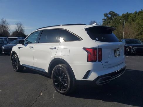 Certified 2023 Kia Sorento SX image 6