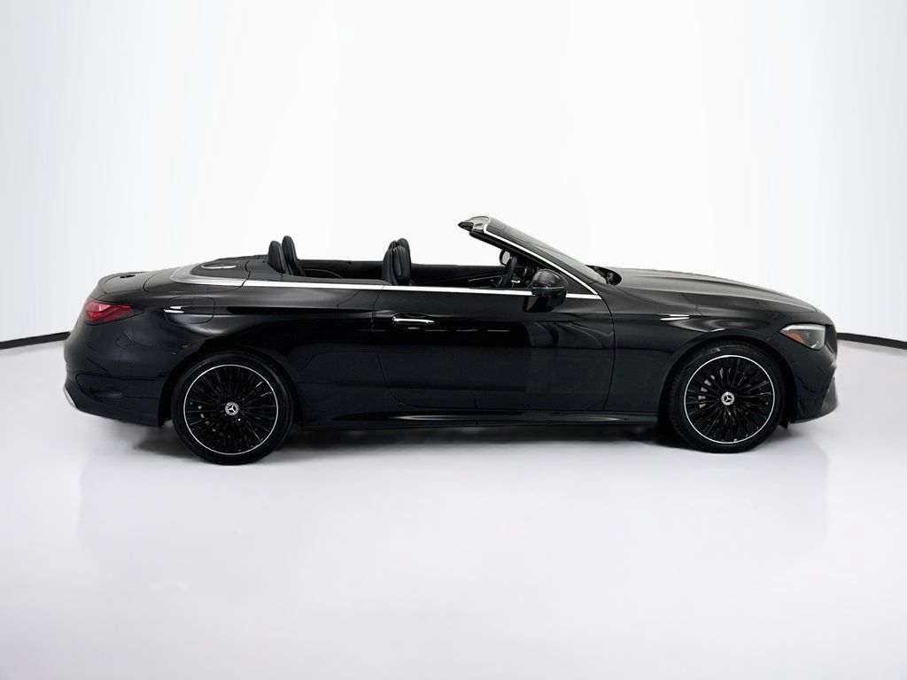 Certified 2026 Mercedes-Benz CLE 300 4MATIC Cabriolet image 4