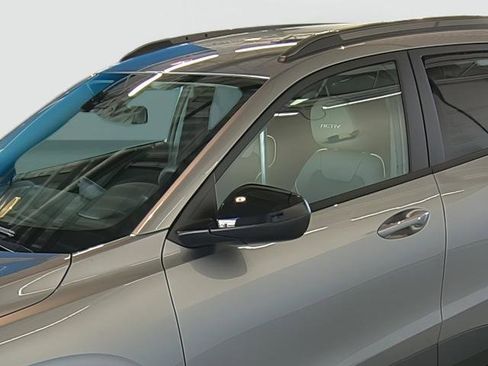 New 2026 Chevrolet Trax ACTIV FWD image 8