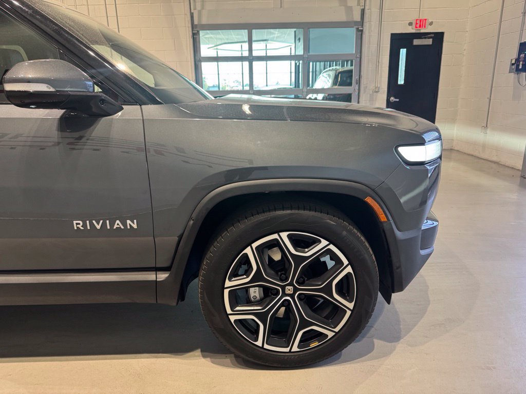 Used 2024 Rivian R1T Adventure Dual AWD/4WD image 9