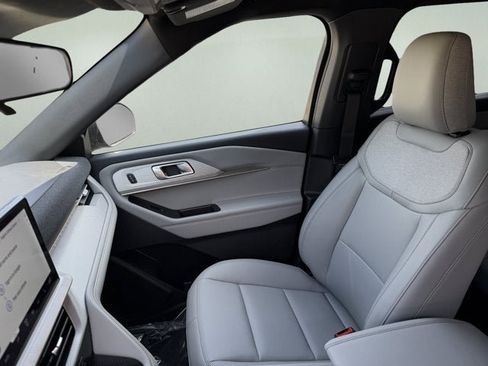 New 2027 Ford Explorer Active w/ Active Comfort Package AWD/4WD image 18