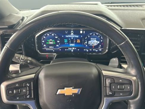 Used 2022 Chevrolet Silverado 1500 LTZ w/ LTZ Premium Package AWD/4WD image 14