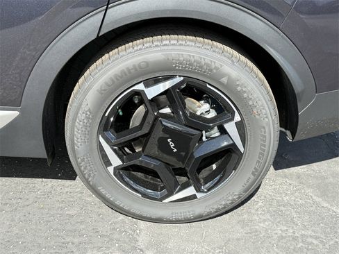 New 2026 Kia Sportage EX w/ EX Panorama Roof Package image 35