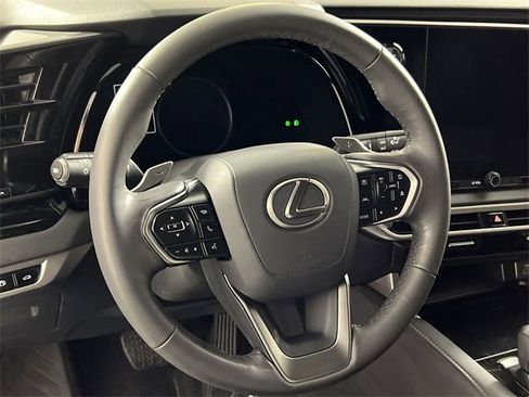 Used 2024 Lexus RX 350 FWD image 11