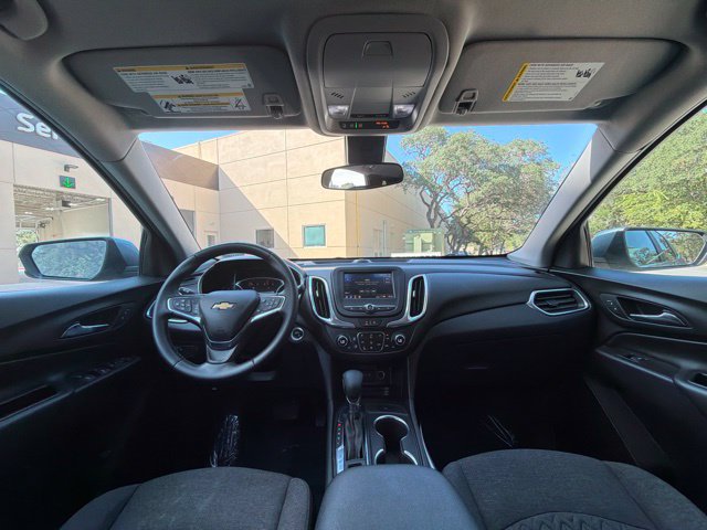 Used 2023 Chevrolet Equinox LT w/ Driver Convenience Package AWD/4WD image 11