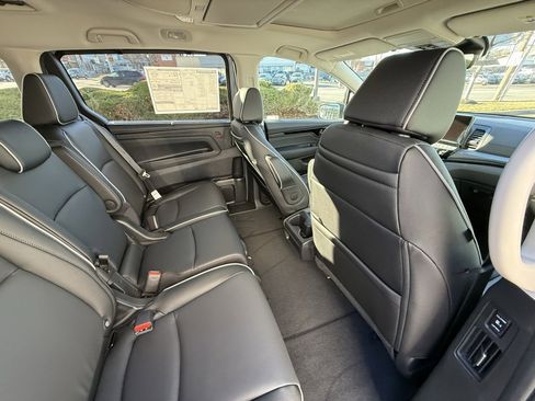 New 2026 Honda Odyssey Touring image 39