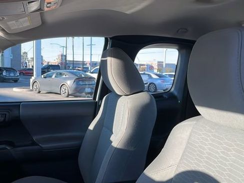 Used 2016 Toyota Tacoma SR w/ SR Convenience Package image 13