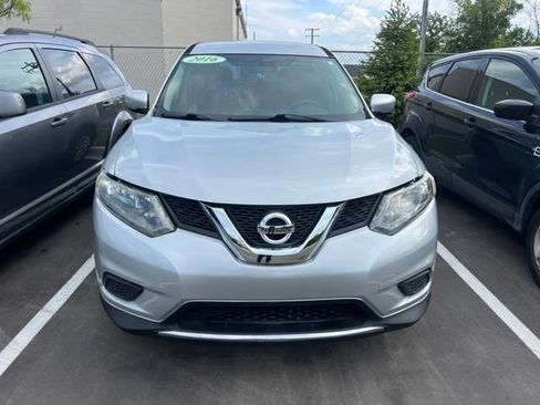 Used 2016 Nissan Rogue S AWD/4WD image 2