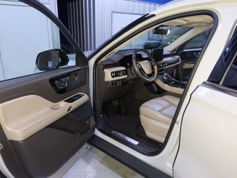 Used 2021 Lincoln Aviator Reserve w/ Equipment Group 201A image 20