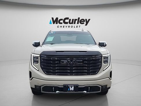Used 2026 GMC Sierra 1500 Denali Ultimate AWD/4WD image 2