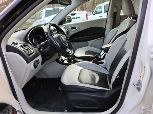 Used 2021 Jeep Compass Limited image 18