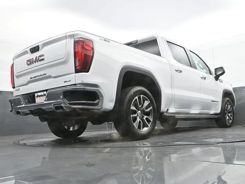 Used 2024 GMC Sierra 1500 SLT AWD/4WD image 27